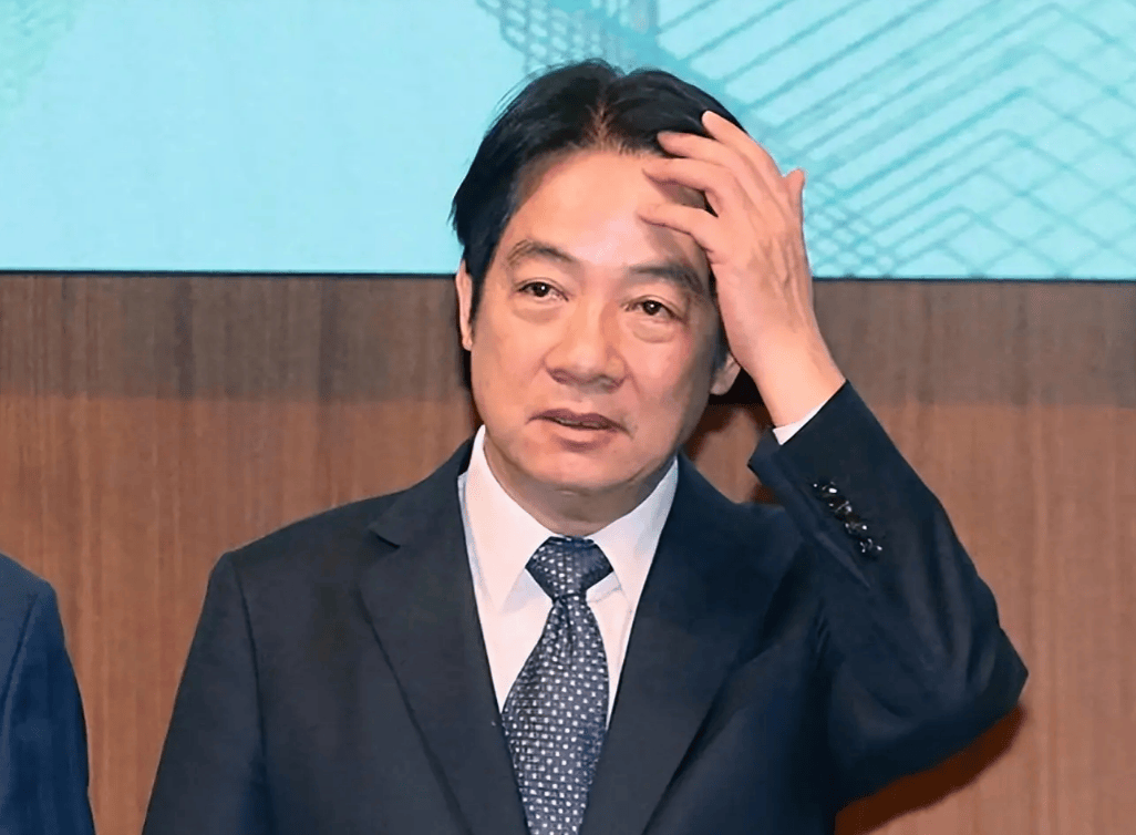 我军机多个方向进入台湾空域，台军“总长”亲赴指挥所，密切监视解放军动态