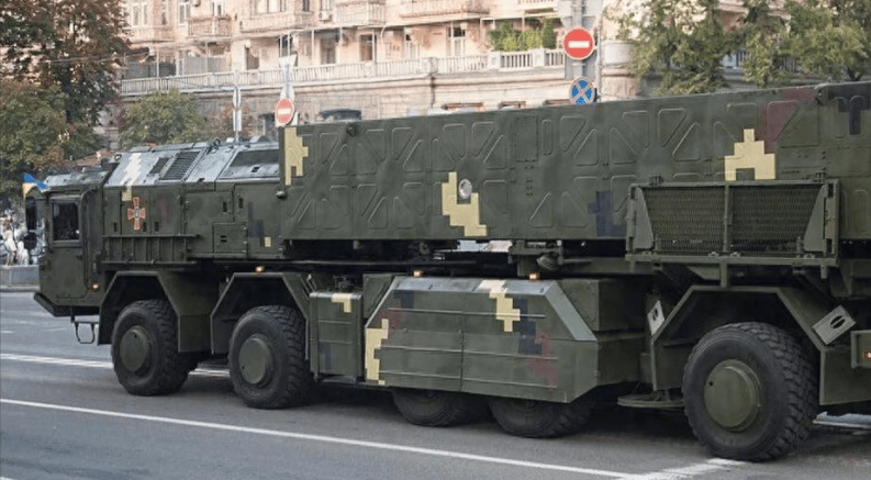 乌克兰竟还能产弹道导弹，泽连斯基披露：500公里新型号投入战场