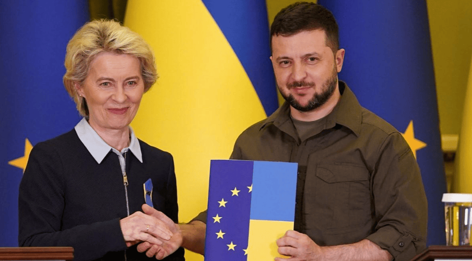 2000 亿“魔戒”!严防乌克兰出现“亲俄”政权,冯德莱恩想出了一个狠招