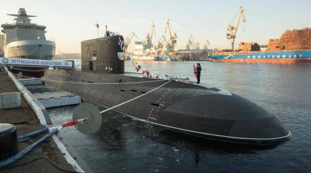 乌军突然整了个大活,无人潜航器重创俄潜艇,美媒:中国更可怕