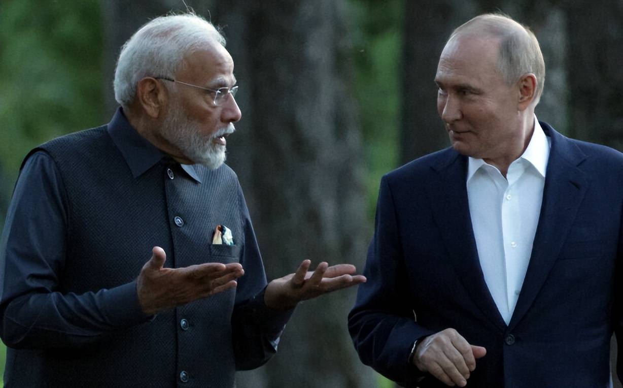 特朗普猛然发现,俄乌打到现在,中国才是真高明,美国成最大冤种