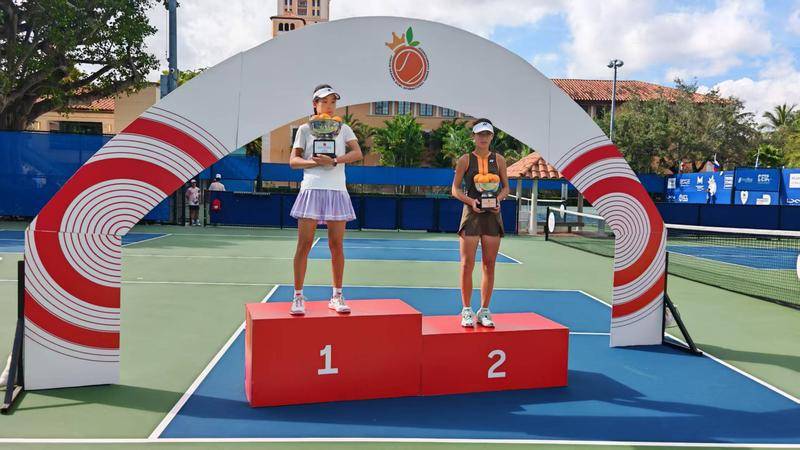 中国网球小将赴美参赛佳绩频传 12岁组男女单打夺冠