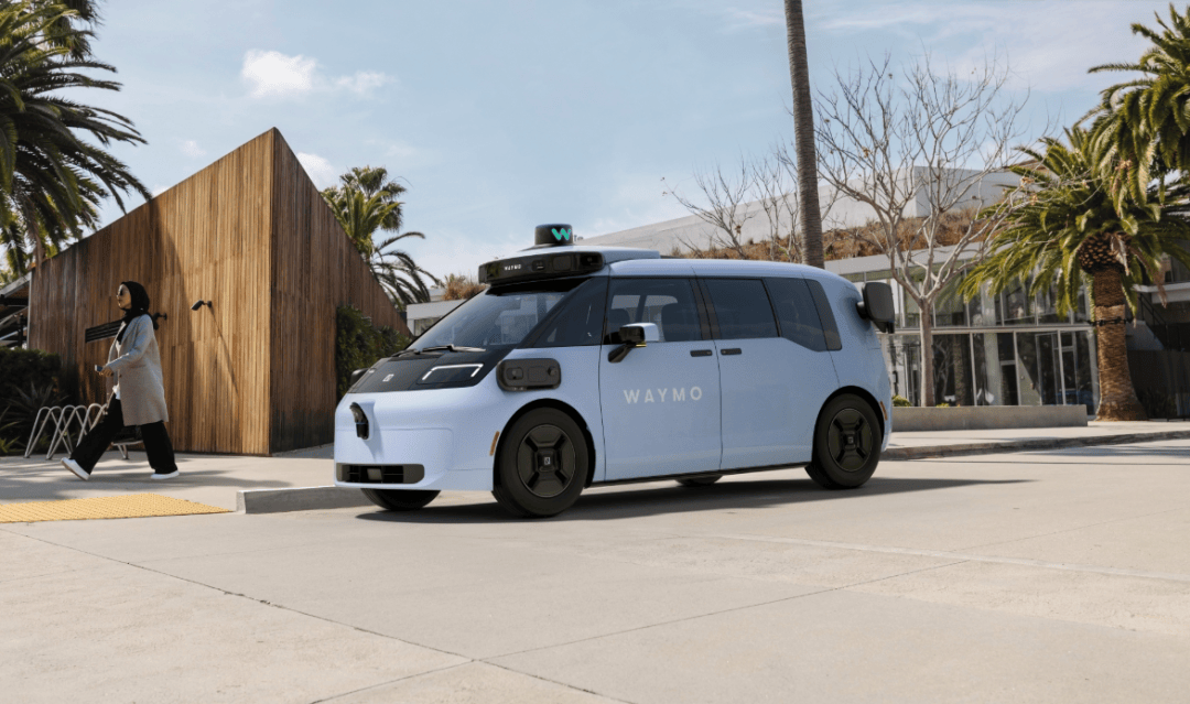 先L3还是直接L4？国内车企还在争论，特斯拉已经“空车”上路了