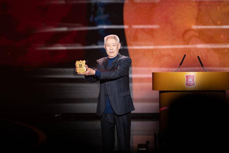 希望与失望 困境与破局——中国篮球的2025