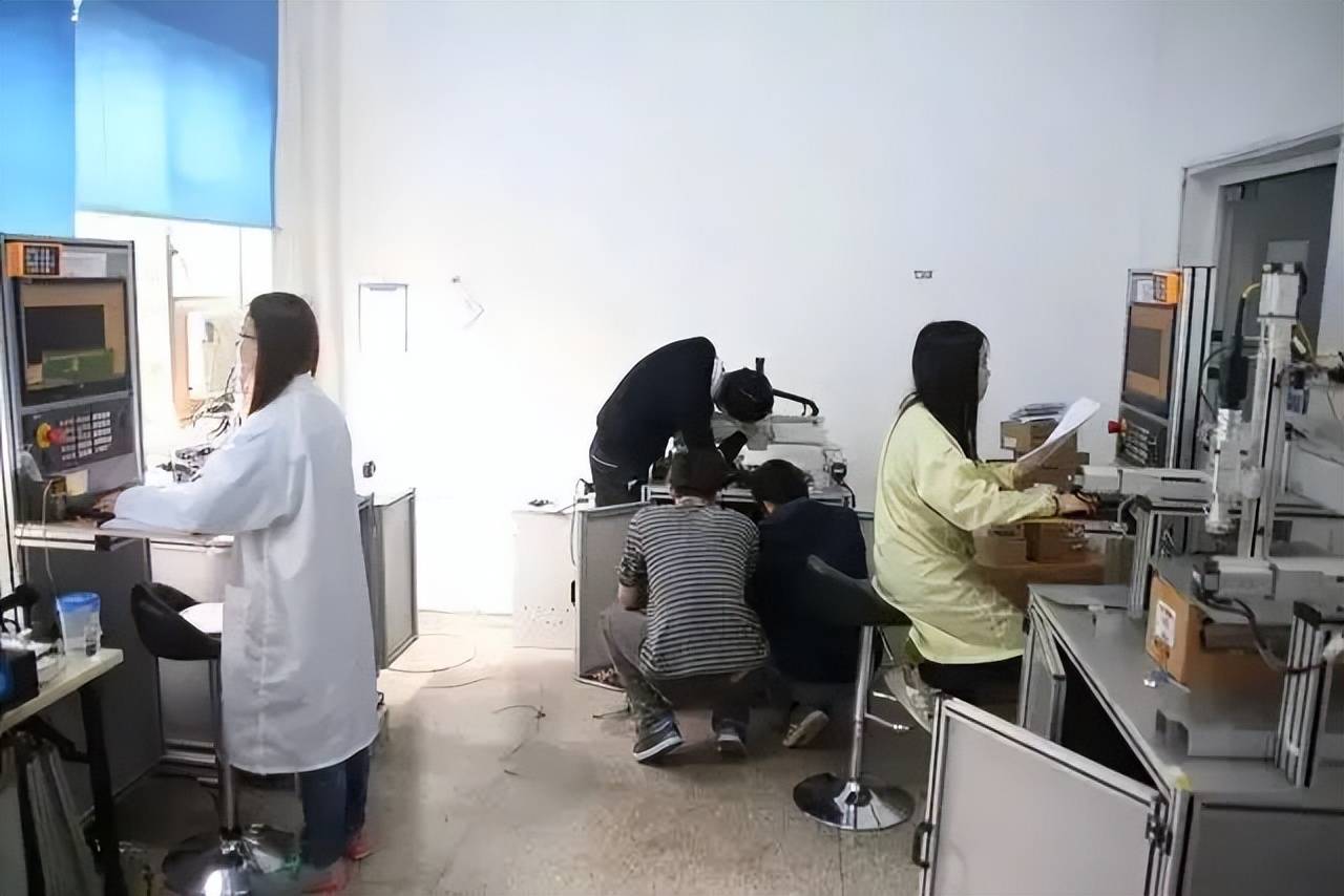 原创             啃莴笋的上海交大“五人组”，已成造富神话