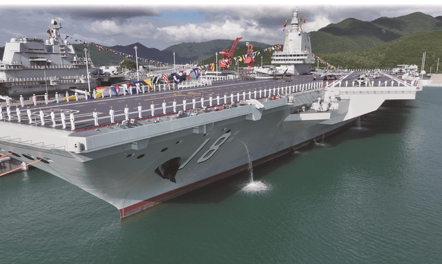 48小时奔袭2200公里，对福建舰只是慢跑热身？双航母同框信号明显