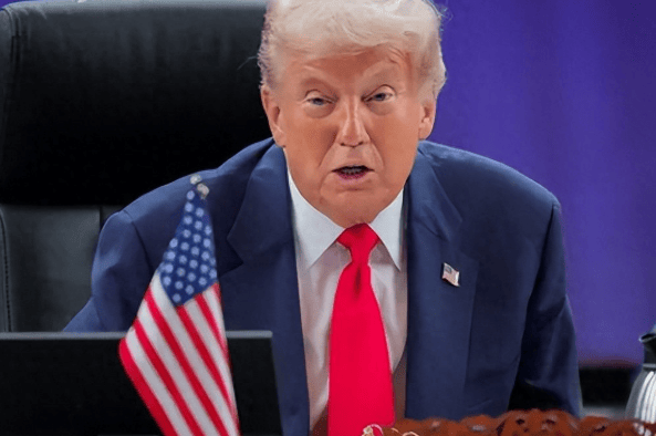 白宫签字下令，中国强硬要求特朗普收回成命，对美国的口气极为严厉