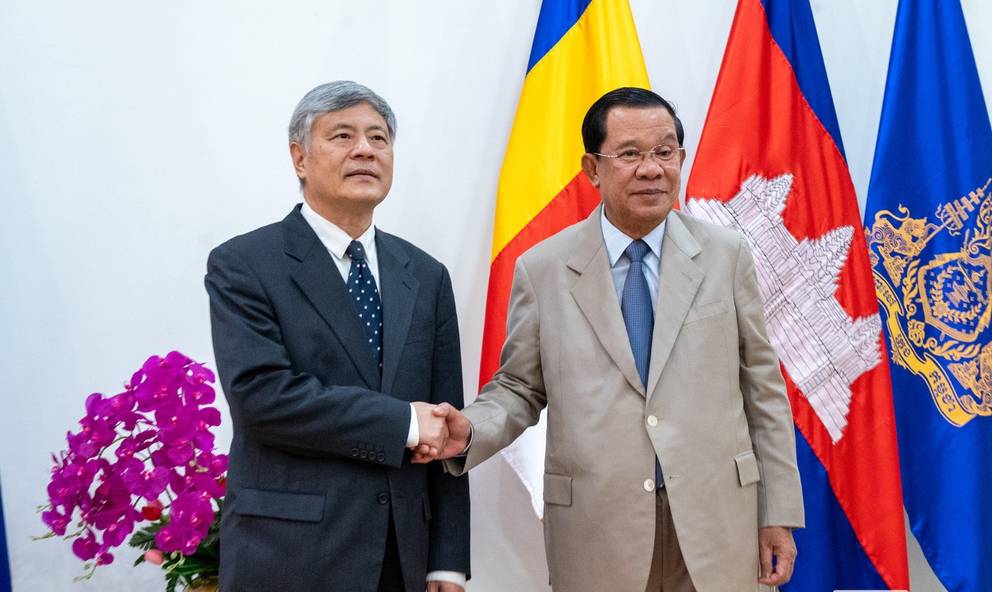 这一仗打得柬埔寨十年不得翻身？洪森急见中方，强调“铁杆朋友”