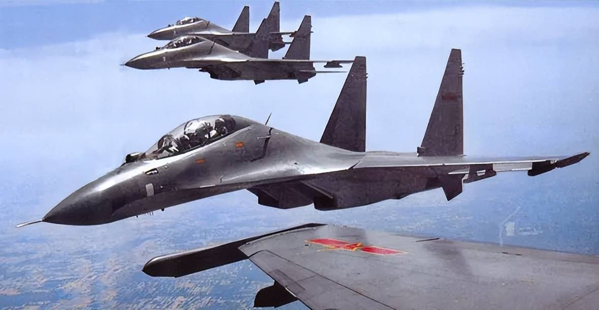 空军模拟空战：8架歼-16打6架“阵风”？料敌从宽还是另有隐情？