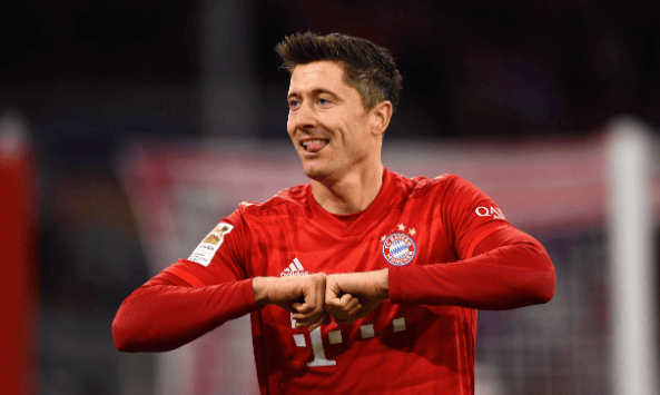 米兰体育- 米兰体育官方网站 世界杯官方指定投注平台沙特联赛提供高薪合同揭秘莱万经纪人将进行正式谈判