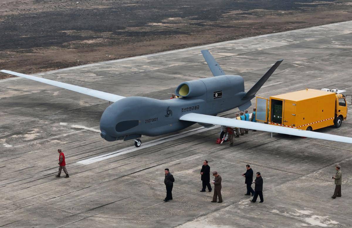 朝方刻意隐瞒身份，一批神秘人陆续抵俄，手握俄军战场生命线？