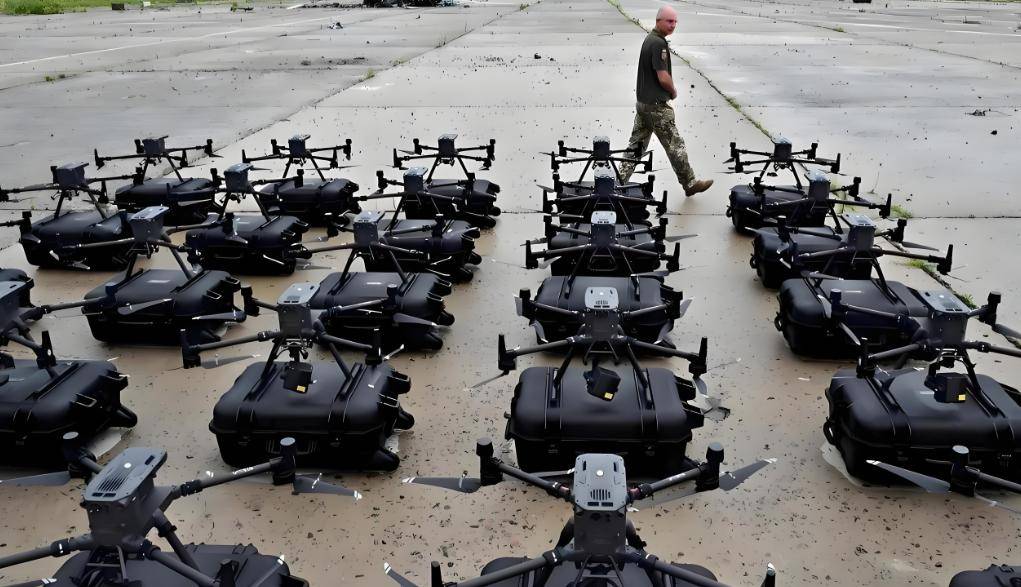 兵败如山倒！俄特种部队拿下指挥部，乌军第155独立机械化旅，几乎全员从前线叛逃