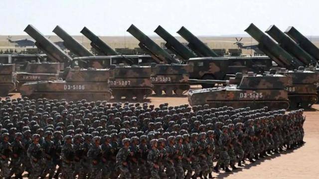 美日没想到:解放军和中国海警“锁台”之际,普京打出最意外一拳