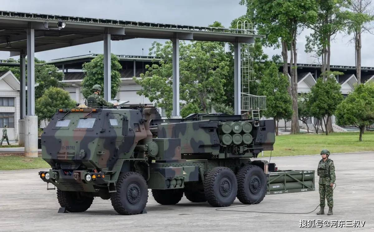 191远火实弹射击,3分多钟命中预定目标,买多少海马斯都没用