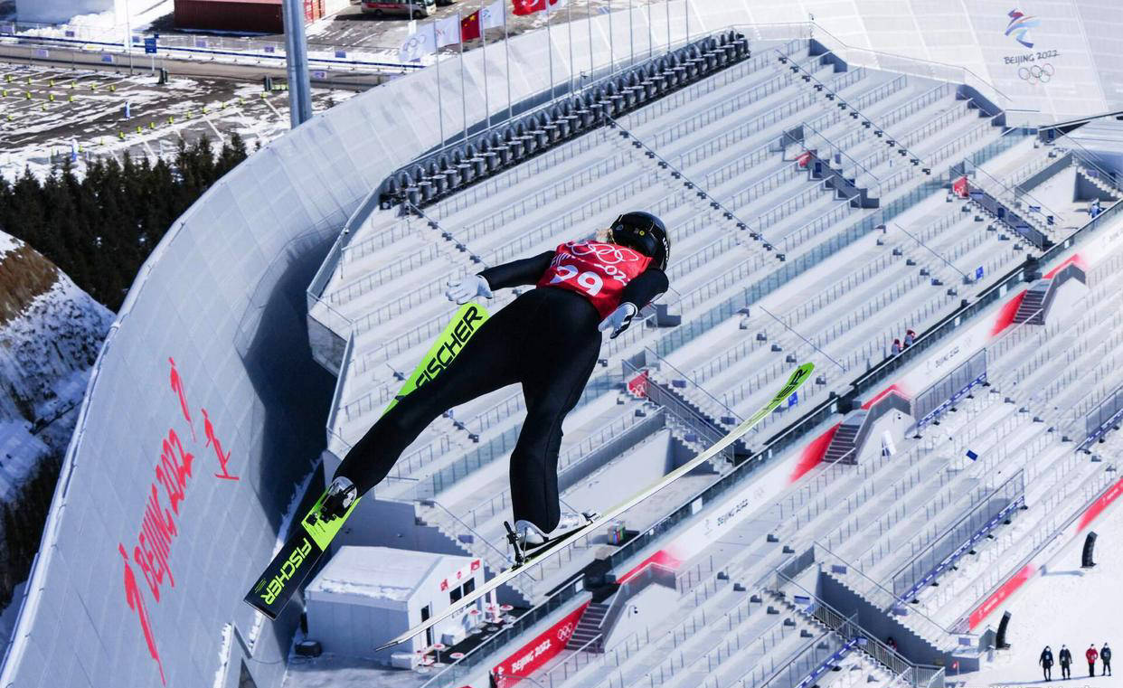 世界杯直播在线观看——高清足球直播平台推荐中国姑娘曾坪创造历史引发广泛关注！曾为中国队夺首金世界杯再创突破