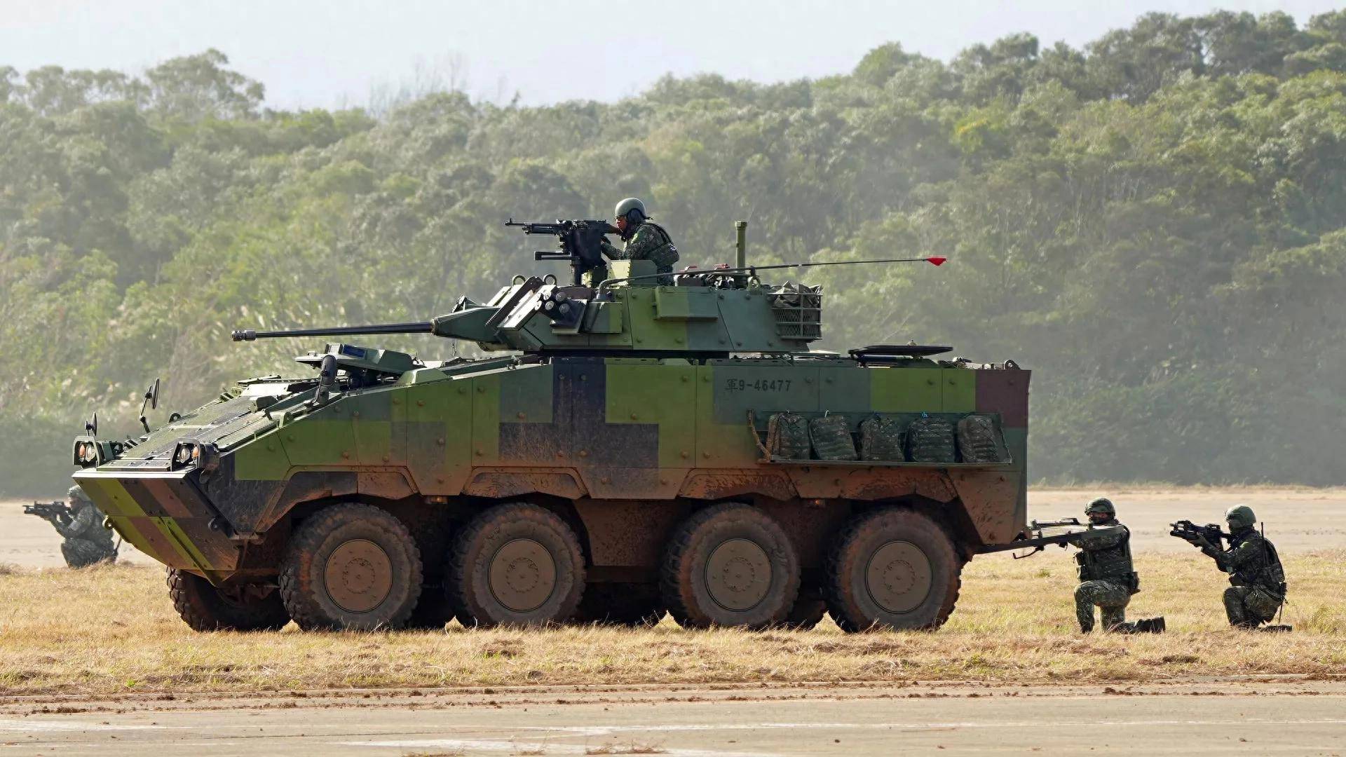 一旦美对台运输武器,台海将惊现“神兵天降”,装备别想送进台岛