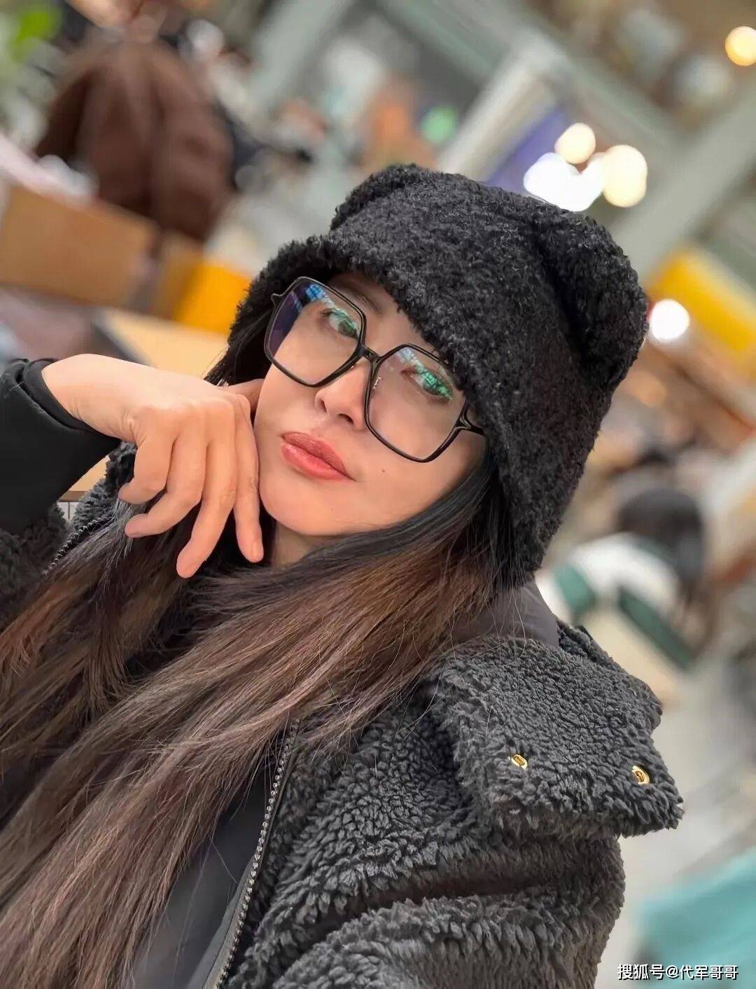 59岁王祖贤近况曝光!在加拿大别墅区开艾灸馆,一个人孤苦伶仃生活