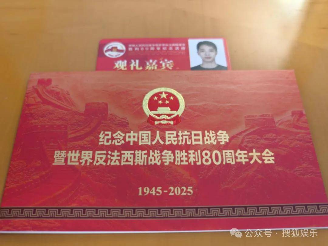 都退居幕后了还要被审判近照状态？他的转型真的还蛮彻底的......