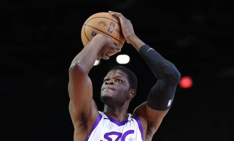 猛龙神操作：签下班巴7天就裁竟为再用10天合同签回！6号秀的NBA流浪记CBA盘口与数据深度__今日C盘口分析·大小分策略·球队档案