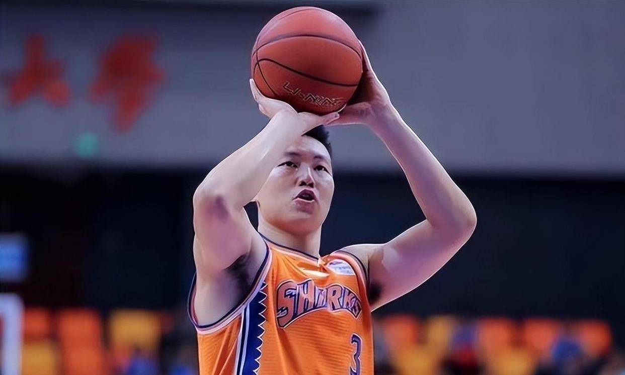 NBA职业联赛中文官网__实时赛程比分+球队资讯男篮李根现在现状：二婚娶美丽女博士35岁成功转型现现在财富自主