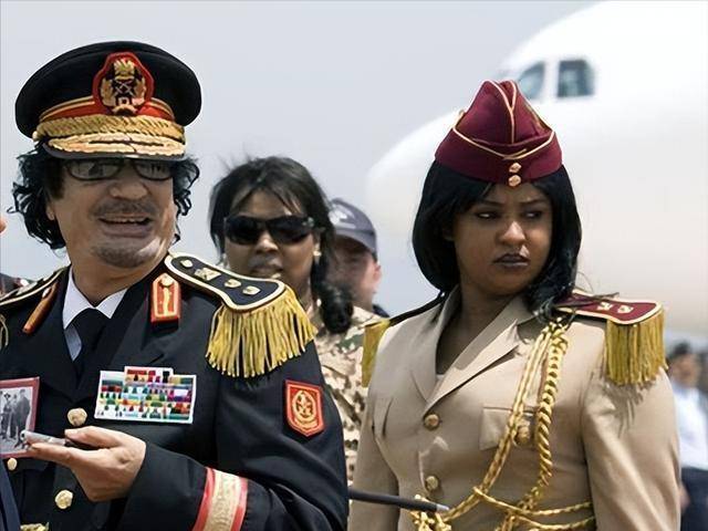 1982年卡扎菲访华，张嘴就要买大杀器，被中方拒绝后就再也没来