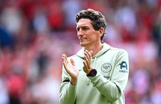 卖光主力仍逼近欧冠区英超黑马渐露锋芒！小俱英超联赛免费高清直播+实时赛程+积分预测（2025赛季全覆盖）乐部智慧运营维拉也佩服