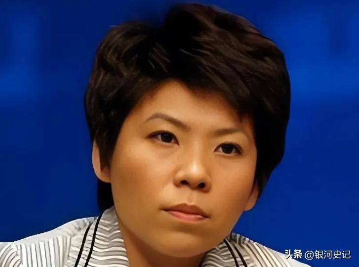 涉贪腐被带走、败光20亿、移民改国籍，邓亚萍身上的谣言太离谱