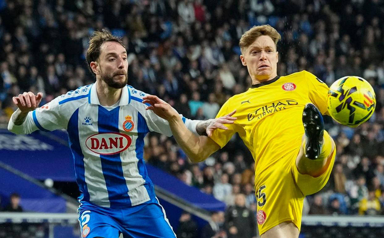 西班牙足球甲级联赛西班牙人爆冷负赫罗纳西甲最新积分榜全面更新