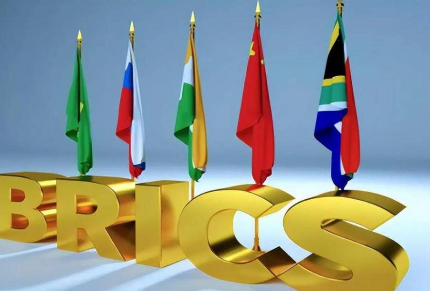 金砖军演，伊朗军舰都到了，却被主办方拒之门外，因不想得罪美国