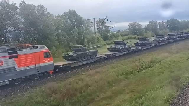 俄军坦克怎么越打越多，西方看不懂了，关键在于4个误判