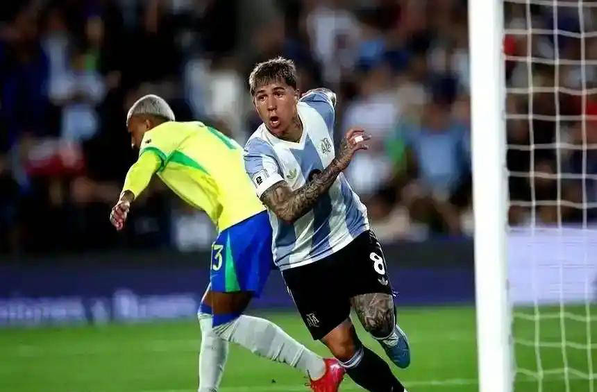 阿根廷狂轰10球震撼巴西 五冠王遭遇惨败