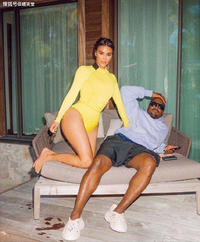 离谱！金卡戴珊和甲亢哥恋爱？