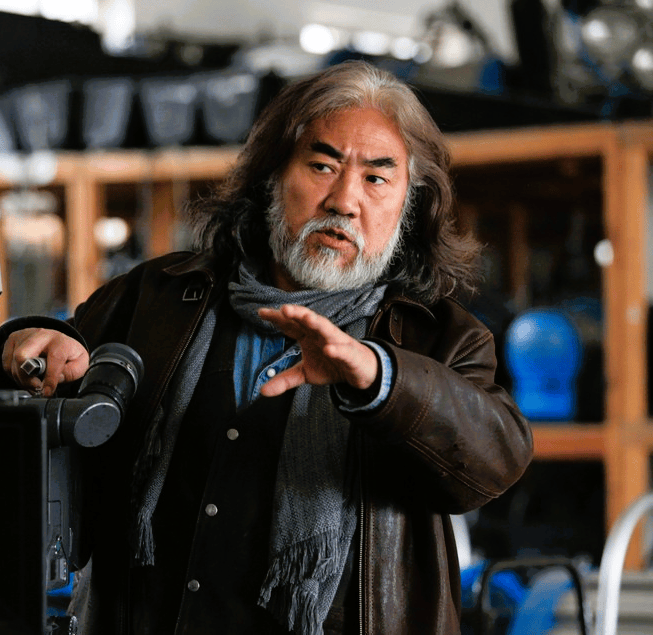 张纪中辟谣去世传闻，曝小龙女选角秘辛：曾考虑56岁刘晓庆出演