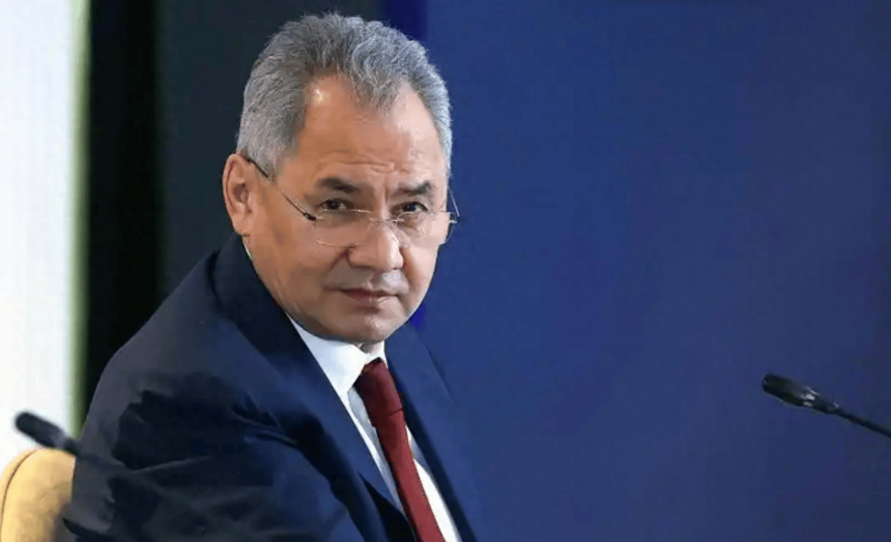 和中方外长谈完，绍伊古离开人民大会堂，临走前一锤定音，日本听清楚了