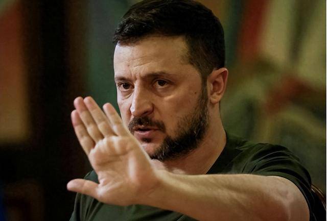 泽连斯基又“说梦话”,声称俄乌冲突爆发以来,乌军阵亡5.5万人,遭美智库打脸!