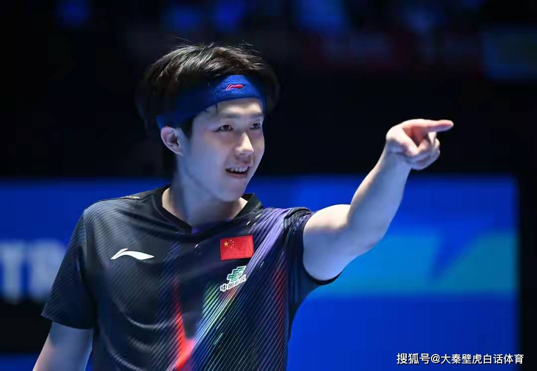 笑喷!亚洲杯有趣一幕：孙颖莎和王励勤热聊叫扬叔 - 全网最会整活的苏超球迷  足球圈热梗收割机王楚钦削尖脑袋想听