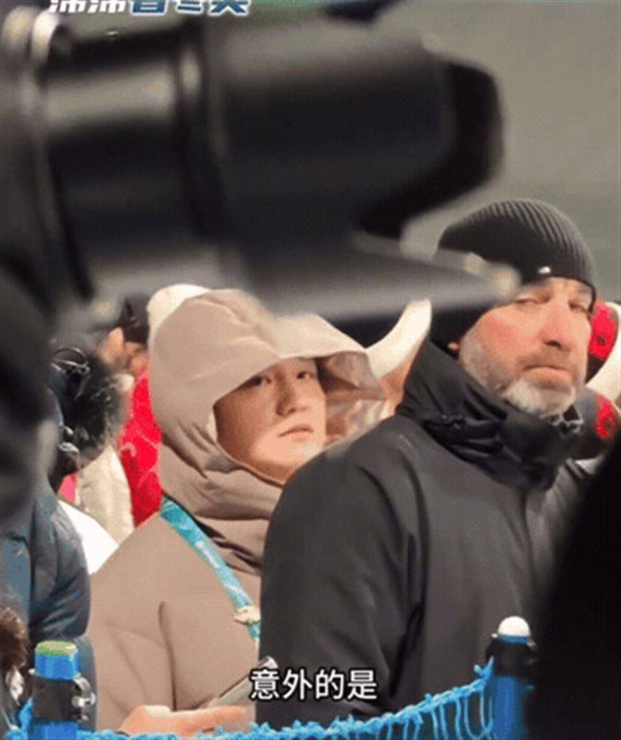 爆世界杯直播在线观看——高清足球直播平台推荐款密码！从球台到雪山：樊振东悄悄现身冬奥看台那一刻两个赛场的光芒交汇了