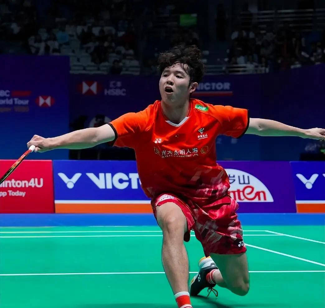 何济霆与孙超荣NBA职业联赛中文官网__实时赛程比分+球队资讯膺国家队机会彰显国羽教