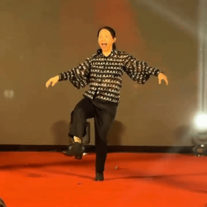 舞是龙丹妮跳的 虎牙直播_NBA直播_足