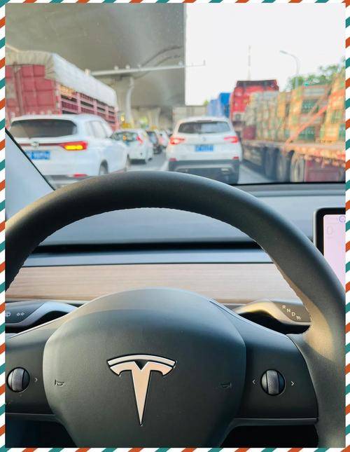 电车自动泊车更精准油车泊车辅助功能较弱(图1)