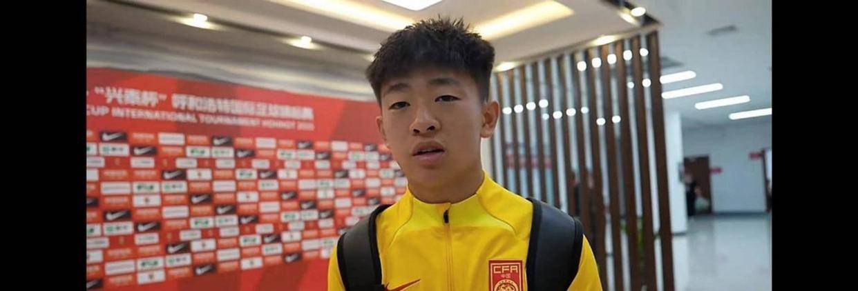 NBA职业联赛中文官网__实时赛程比分+球队资讯除夕夜正式官宣09年小邝邝兆镭回国加