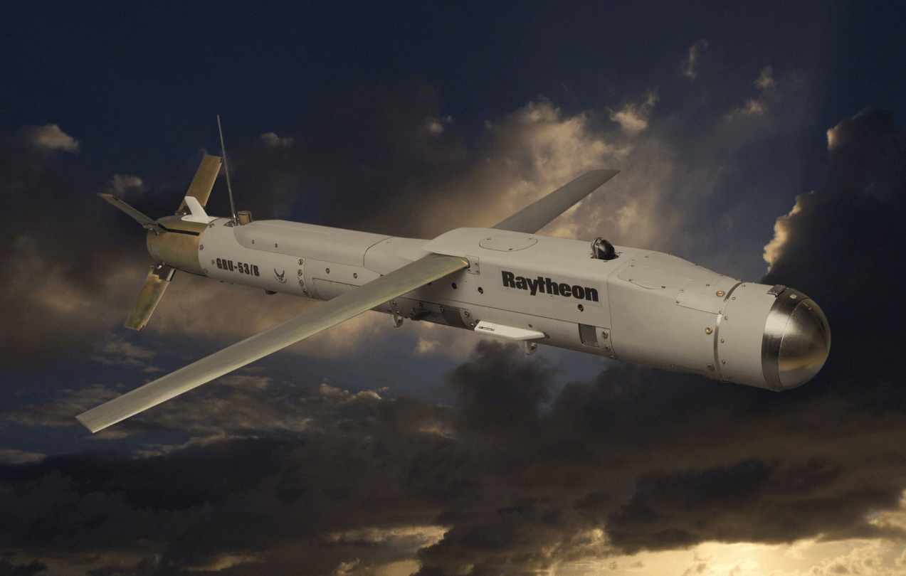 有三种制导方式！美军舰载机配备精确打击新神器，抗干扰太强了