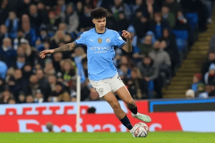 英超联赛免费高清直播+实时赛程+积分预测（2025赛季全覆盖）英超历史第一！曼城对阵富勒姆 20 连胜马尔科・席尔瓦 15 战全败太苦涩