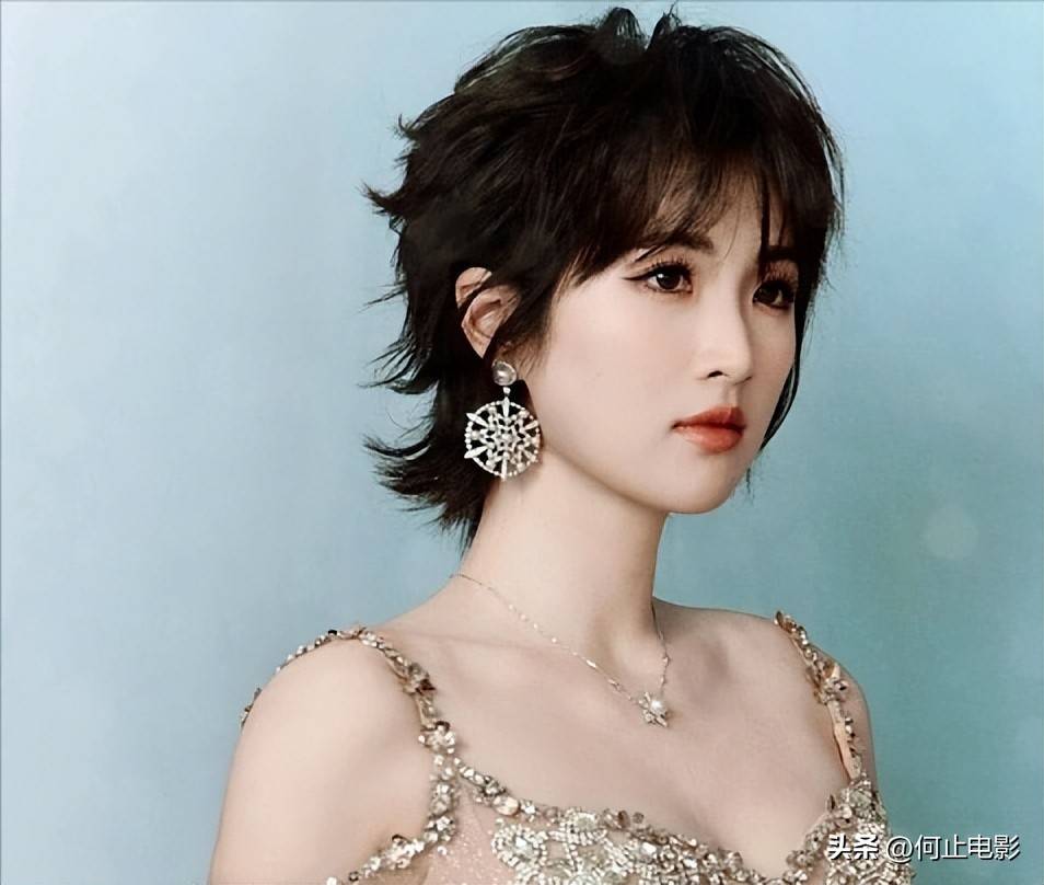 春节才过几天，姚安娜居然靠张艺谋意外火了一把，孟晚舟也没想到