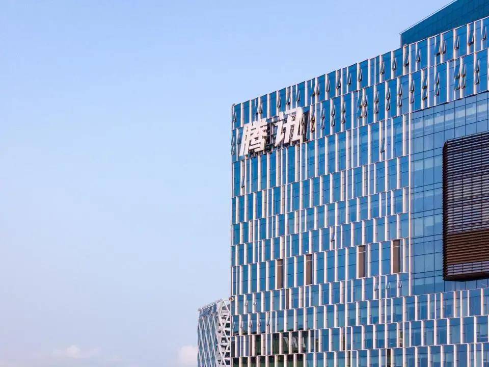 烧光10个亿后，腾讯元宝下载暴跌