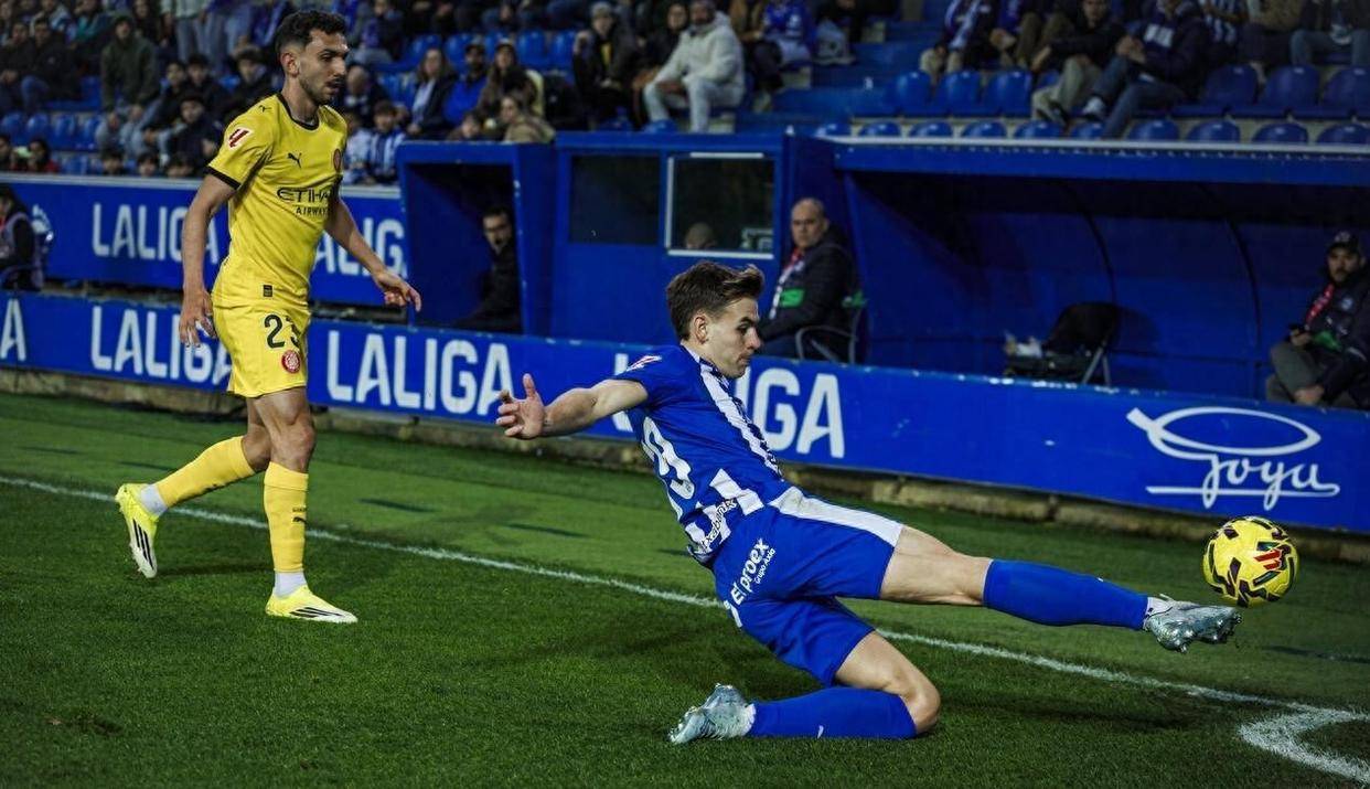 西甲联赛免费高清直播＋实时赛程积分榜＋竞彩预测全覆盖（2025赛季）随着赫罗纳2-2西甲积分榜更新出炉：巴萨躺回榜首