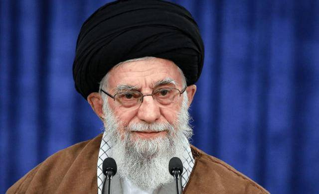 美伊已经激战5天，美国遭到反噬，美军少将盯上中国核潜艇，目的很明确！