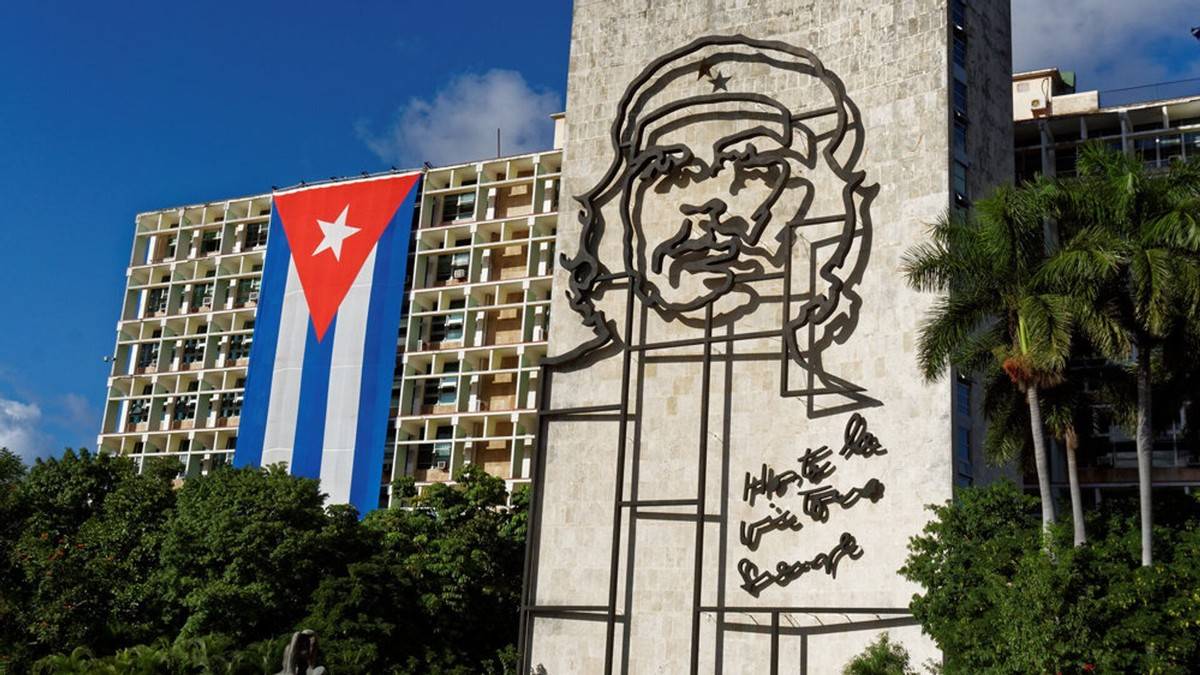 古巴缺油断电少粮，1100万人陷入困境，中俄伸出援手，要让特朗普明白一个道理