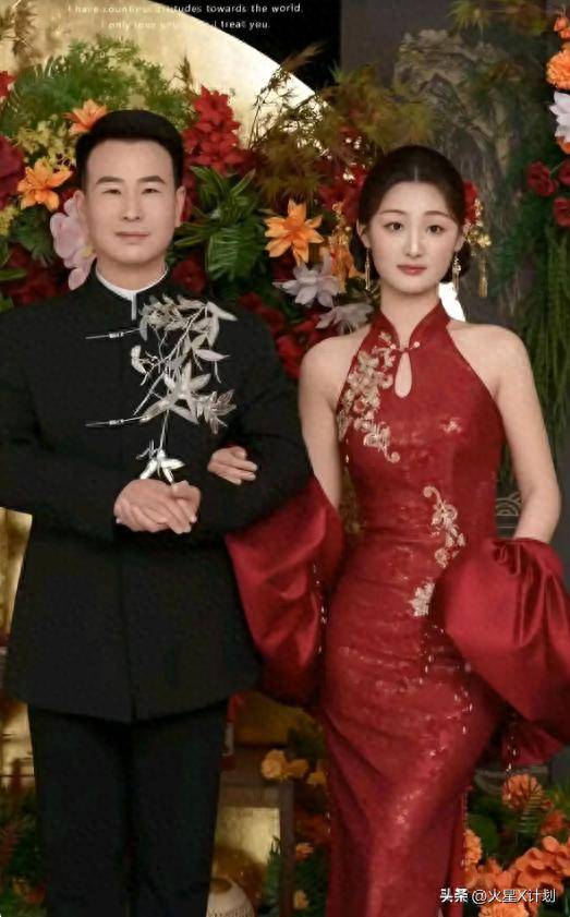 陈亚男订婚！未婚夫“底裤”被扒正脸照曝光年龄大长的矮