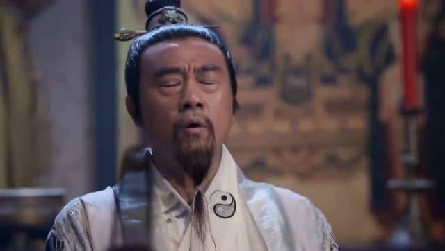 
        刘伯温去世前，曾送给朱元璋一筐鱼，十七年后朱元璋才恍然大悟